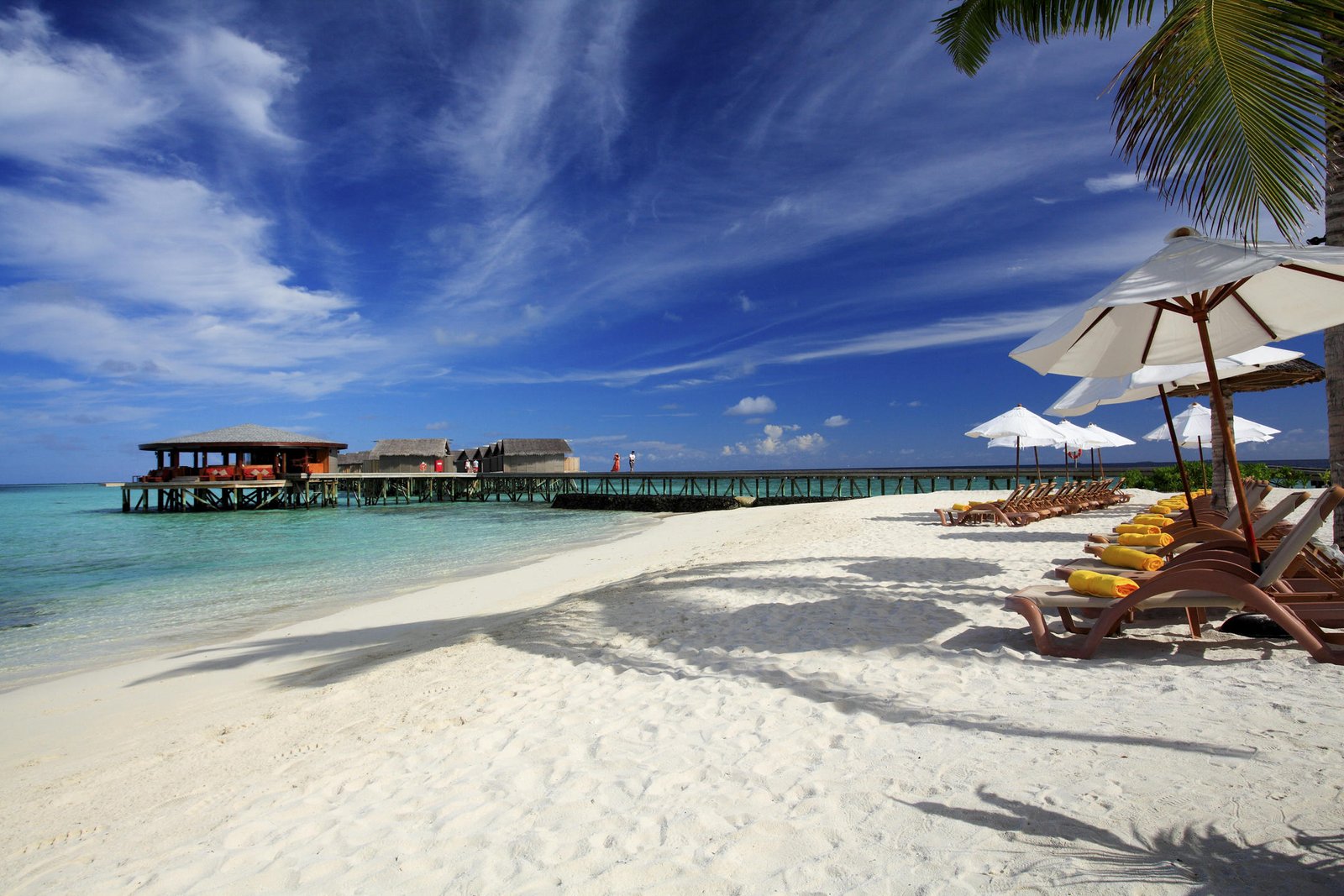 Centara Ras Fushi Resort & Spa Maldives