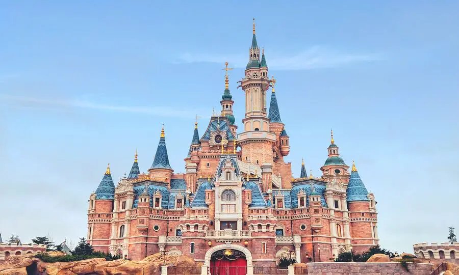 Hong Kong With Disneyland